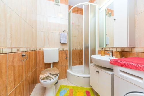 Spacious studio with balcony, close to the Znjan beach, Split (zdjęcie 11)