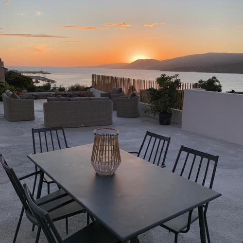 Superbe maison vue sur le golfe du Valinco gîte à louer Propriano