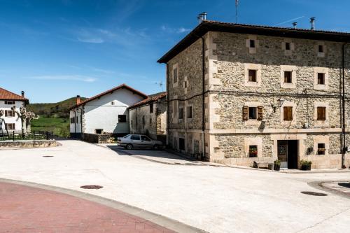 Bejárat, AT rural Erro Center in Erro