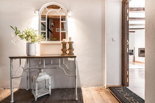 Bejárat, AT rural Erro Center in Erro