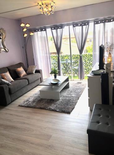 Studio ST-MANDRIER 300m MER in Saint Mandrier Sur Mer