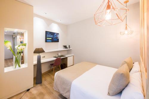 Hotel Fruela - main image
