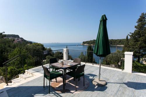  Adriatic View Apartments in 20235 Zaton