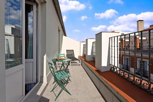 One Shot Prado 23 - image 5