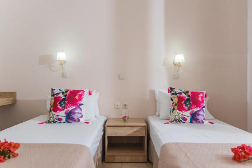 Emerald Hotel - image 13