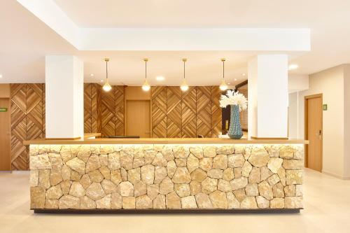 Universal Hotel Castell Royal - image 9