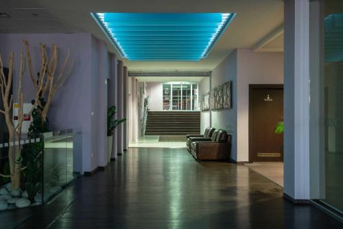 BNC Hotel - Restaurant - Bowling - image 6