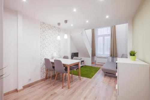 Apartment Palace Quarter Bródy - image 4