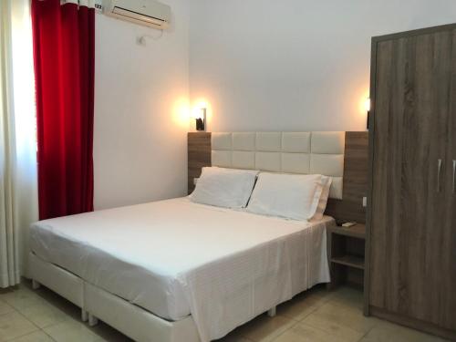 Hotel Alina – Saranda, OR
