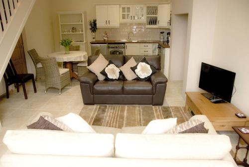 Courtyard Mews - image 10