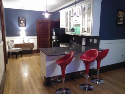 Firehouse Inn - image 11