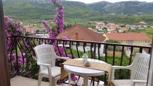 Apartments and rooms with parking space Jelsa Hvar - 4640 