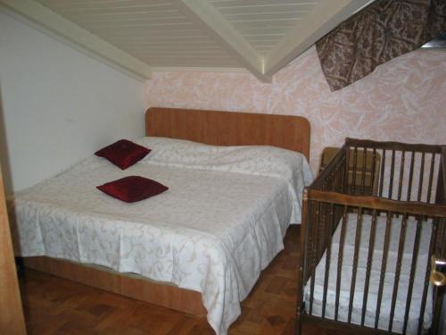 Two-Bedroom Apartment with Terrace and Sea View image 1