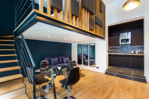 Modern studio for 4 people - Arc de Triomphe, Paris