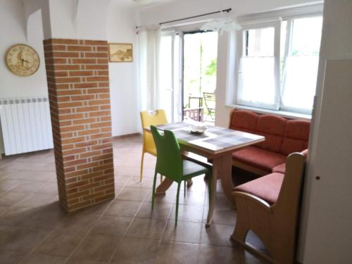 Létesítmények, Solmar, Apartment with big terrace near nature in Ankaran