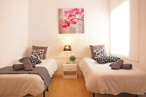 2 twin beds