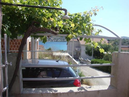 Apartments by the sea Grebastica Sibenik - 13406