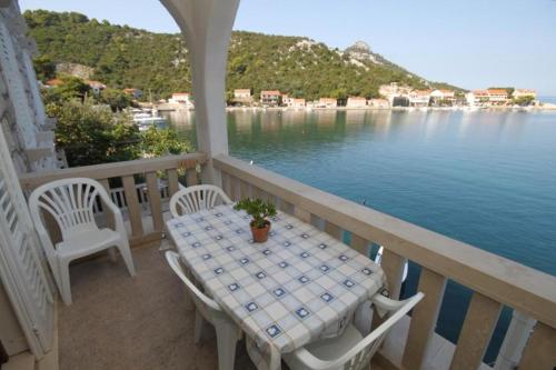 Apartments by the sea Zaklopatica Lastovo - 8346 - image 6