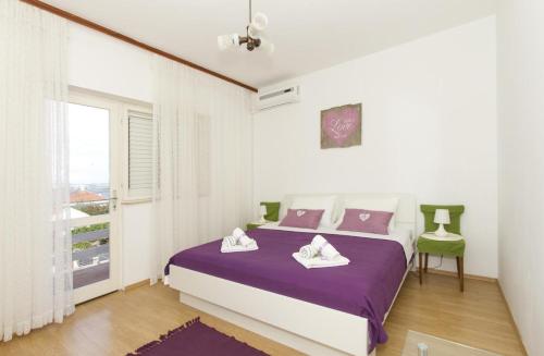 Apartments by the sea Kraj Pasman - 14198