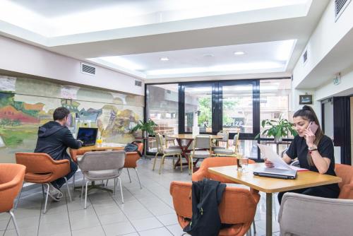 로비, Hotel Metropol in 라리사