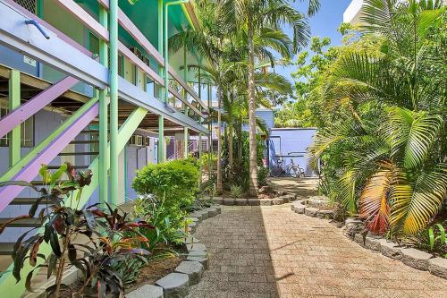 キャラベラ バックパッカーズ