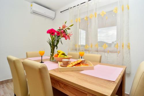 Kuća za odmor Diana (Kuca za odmor Diana) in 庫克利卡