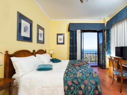 Superior Double or Twin Room with Sea View