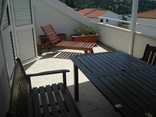 Apartments by the sea Primosten - 15704 - image 8