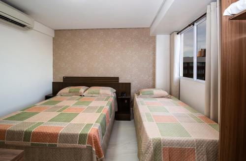 1 double bed, 1 twin bed