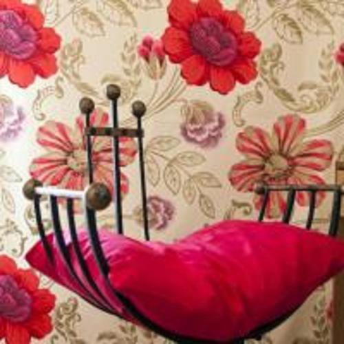  Family Apartments in the City in Moírai