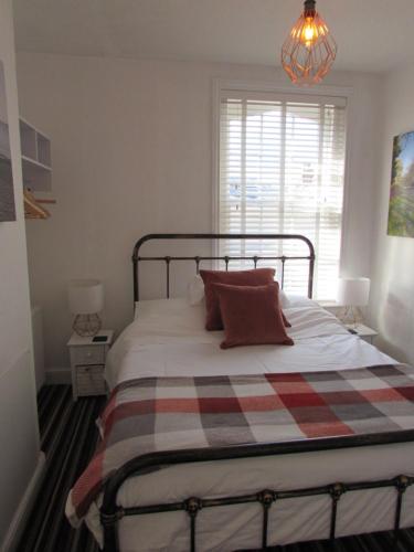 The Studio Apartment - image 7