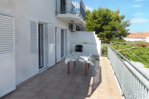 Apartment in Jelsa 