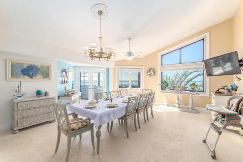 Létesítmények, Family Tides in Hutchinson Island (FL)