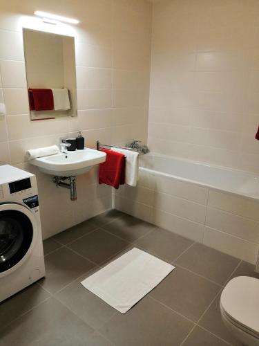 Prima Family Apartments - image 3