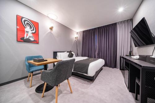 Pyeongtaek Hermes Hotel Pyeongtaek Hermes Hotel is perfectly located for both business and leisure guests in Seoul. The property offers a high standard of service and amenities to suit the individual needs of all travelers. 