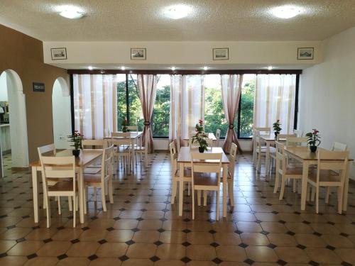 Golden days – Afandou, AZ