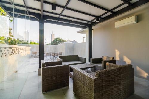 Facilities, RedDoorz Plus near Senayan City in Pondok Indah