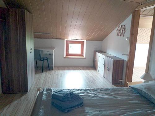  APP NIKO & TIN in Bale