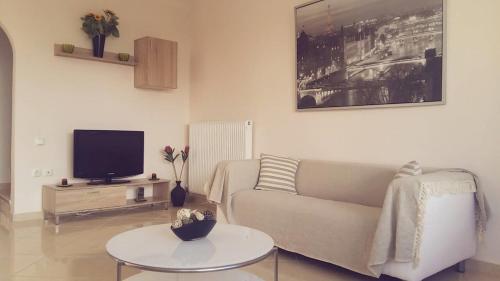  Alina's House in Porto Rafti