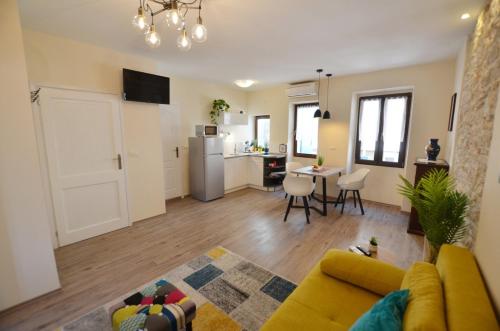Bruno Apartment