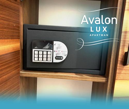 Avalon Lux Apartment - main image