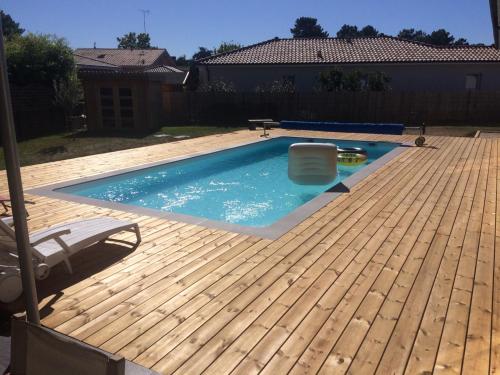 Nouveau : villa 5 chambres avec piscine - image 2