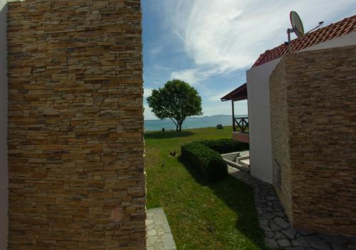  Beachfront stylish maisonette in Ierissos in Ierissós