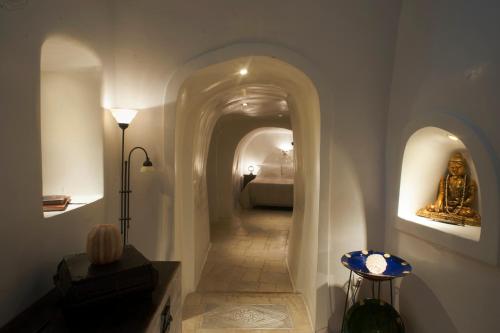 Heliophos Boutique Caves - image 9
