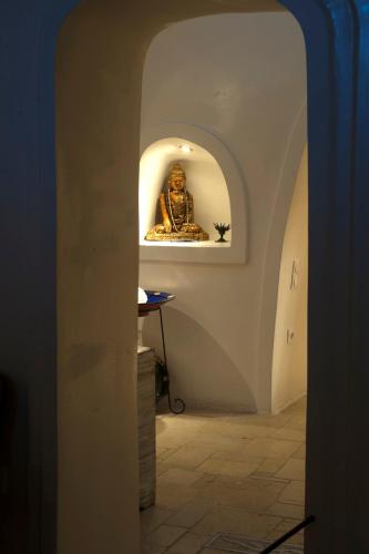 Heliophos Boutique Caves - image 11