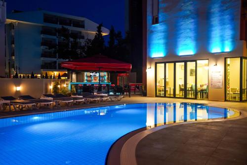 Úszómedence, Seren Sari Hotel in Marmaris