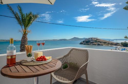 Prestige on the beach – Naxos City, UT