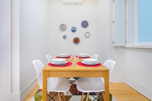 porta do mar deluxe central apartments