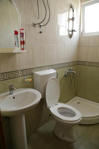 Mimi Lux Apartments - image 6
