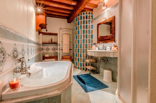 Bathroom, Casa Bici in Chianni